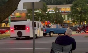 This Guy Really Knows How To Back Up A Trailer