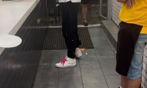 Man Gets Smacked With Hot Pizza