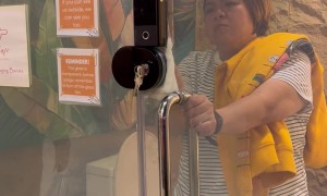 Cafe With a Transparent Restroom