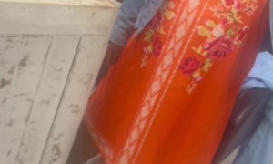 Hostile Hairdresser Accosts Client