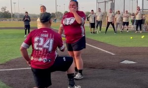 Woman Walks Past Her Future Fiance While He’s on One Knee