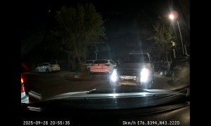 Dashcam Shows Almaty Residents' Street Fight