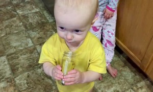 10 Month Old Discovers Vanilla Bean