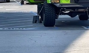 He Brought a Step Stool for His Jeep