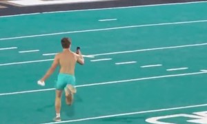 Streaker at Coastal Carolina Homecoming