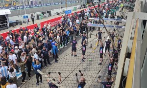 Fan Cheer Formula One Engineers