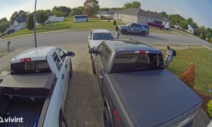 Kentucky State Trooper Backs Up to Show Little Boy Lights