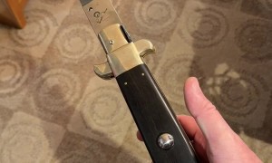 Ridiculously Oversized Switchblade