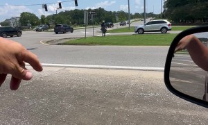 Man Confronts an Allegedly Fake Homeless Beggar