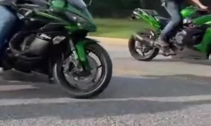 Motorcycle Rider Falls Without Wearing Protective Gear