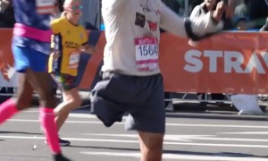 Man Runs the NYC Marathon on One Leg