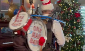 Jingle Bells With the One Man Band