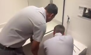 Cat Sealed Into the Bath on Accident