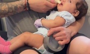 Dad's Baby-Feeding Method
