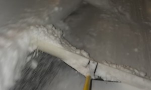 Minnesota Neighbor Has a Snow-Clearing  Robot