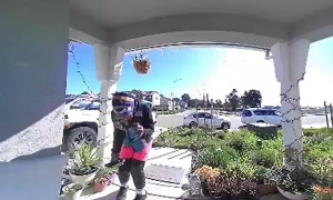 FedEx Delivery Driver Making Work Fun