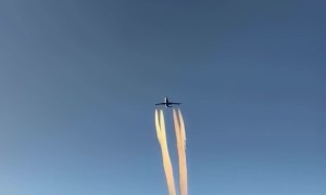 Aircraft Pass Each Other With Reduce Vertical Separation