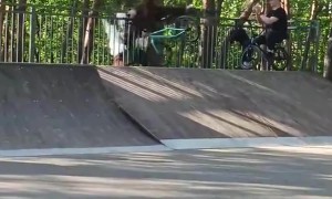 Skatepark Labubu Wipeout