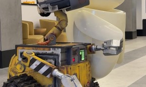 Walle and Eve at Pixar Place Hotel