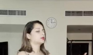 Testing My Outfit to Go to a Wedding With the Boys