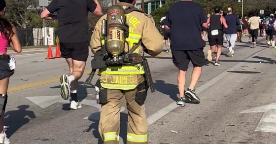 Firefigter Running Firefighter Running Half Marathon in Full Gear - Sharedots