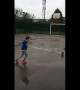 6-year-old wins a tenner from his dad by making amazing trick shot
