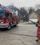 Amazing firefighters help couple reveal baby\'s gender