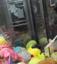 Claw Machine Game Doesn't Let Go